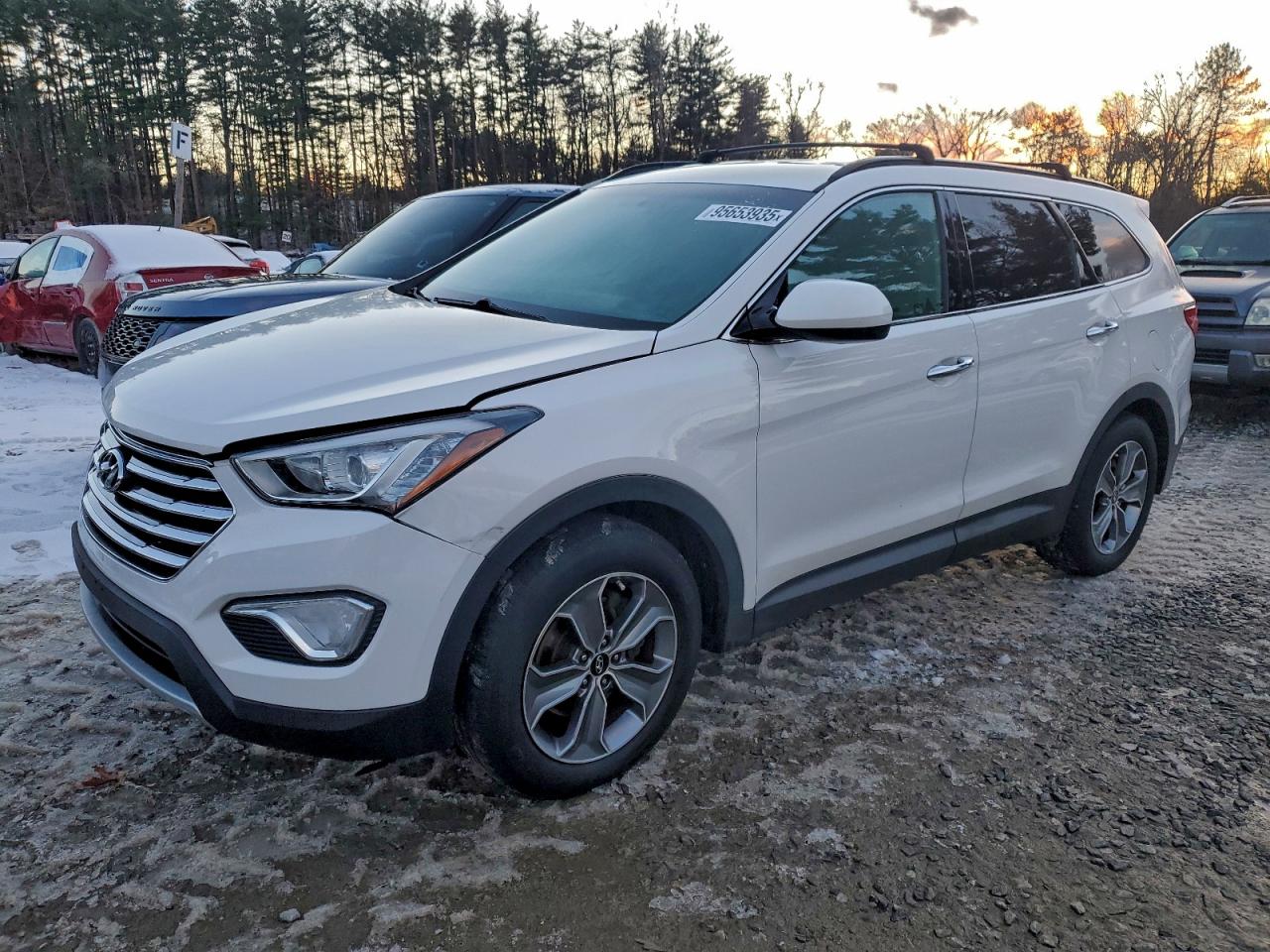 Hyundai SANTA FE Se Image 1