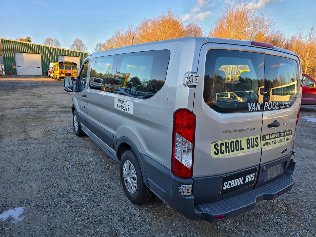 Ford Transit T-150 Image 3