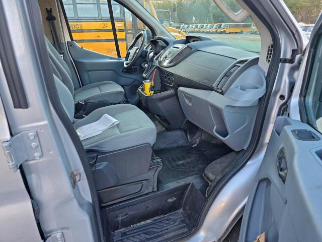 Ford Transit T-150 Image 6