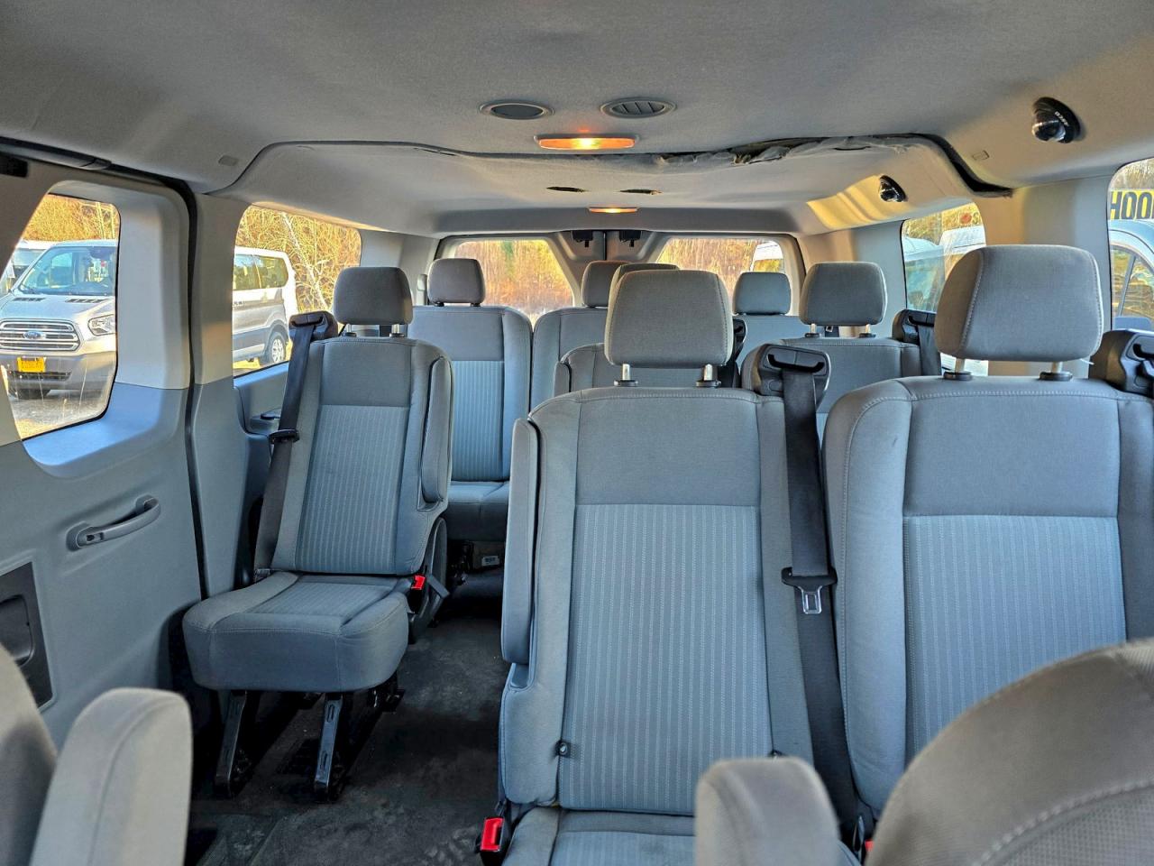 Ford Transit T-150 Image 9