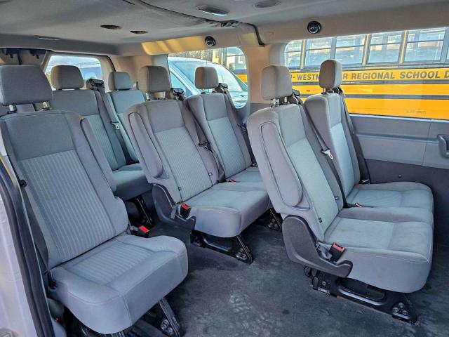 Ford Transit T-150 Image 10
