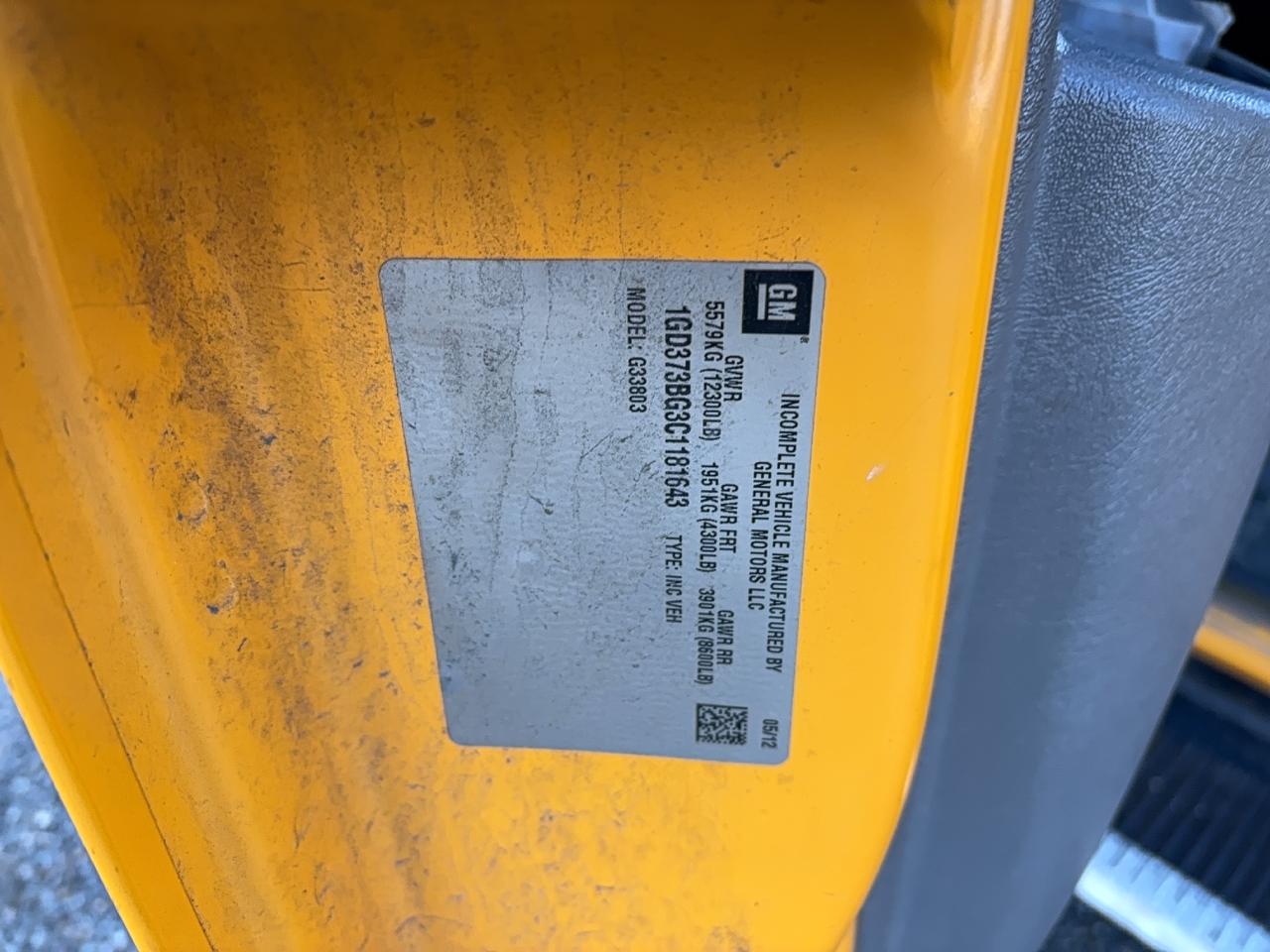 GMC Savana Cutaway G3500 Image 13