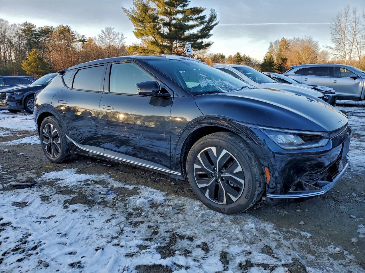 Kia EV6 Light Image 2